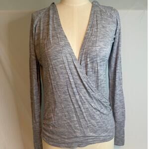 Athleta Gray Wrap Top Size MED Long Sleeve V-Neck Athleisure Soft Stretch Yoga